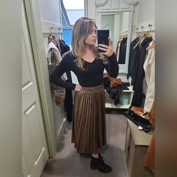 Meet your Posher, Kristy - Picture 3 of 12